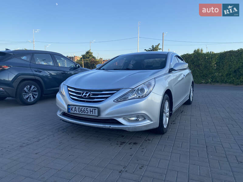 Hyundai Sonata 2012