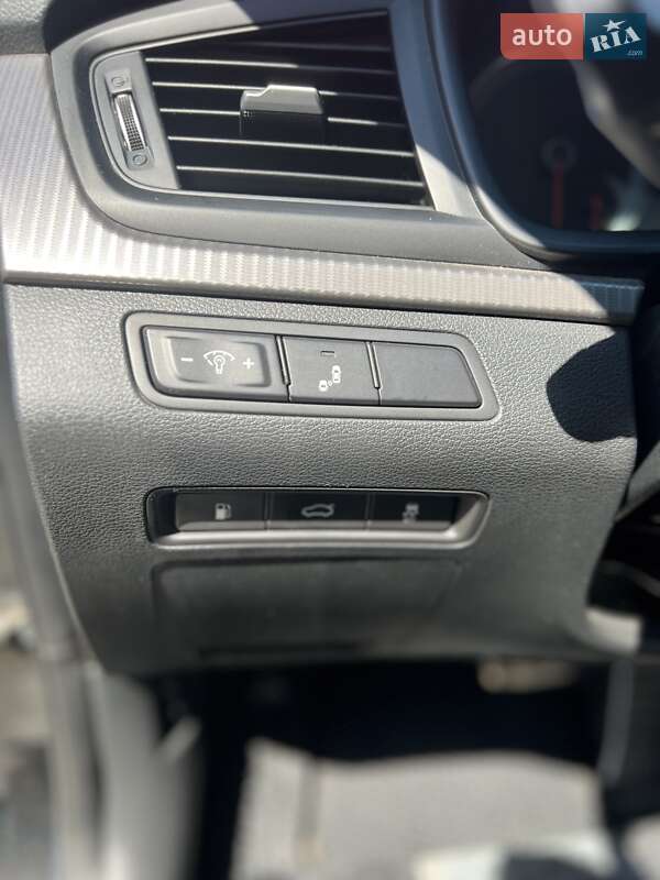 Седан Hyundai Sonata 2018 в Одессе