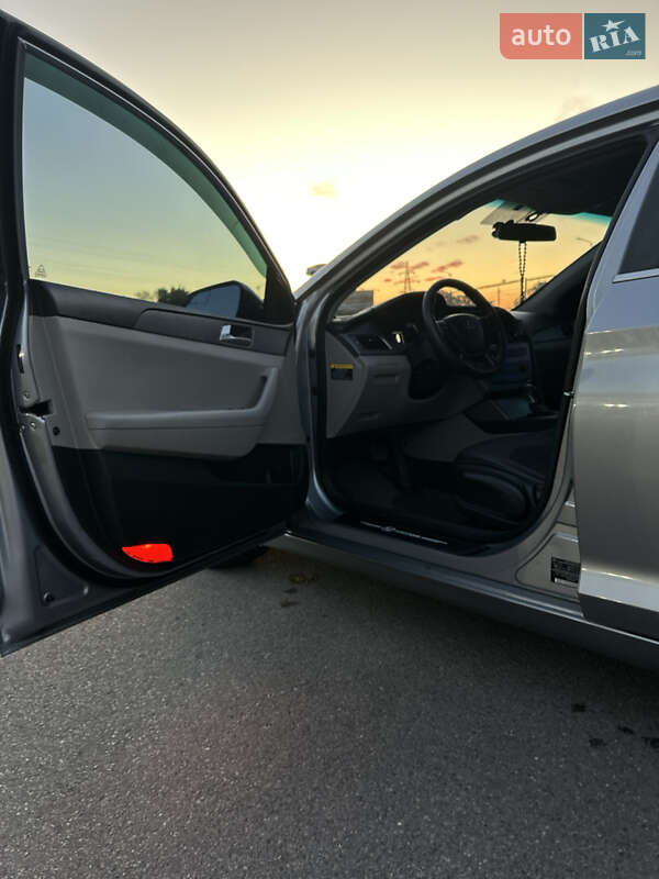 Седан Hyundai Sonata 2015 в Полтаві