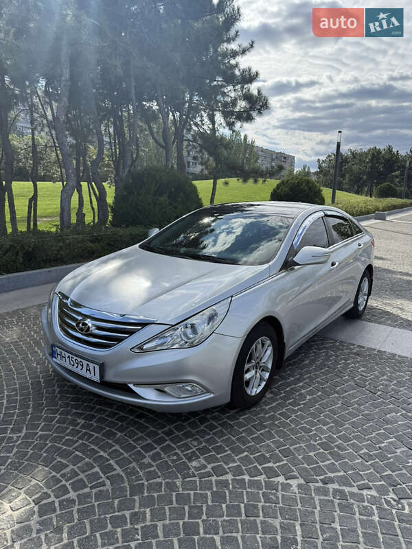 Hyundai Sonata 2013