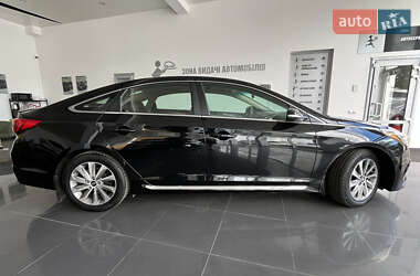 Седан Hyundai Sonata 2015 в 