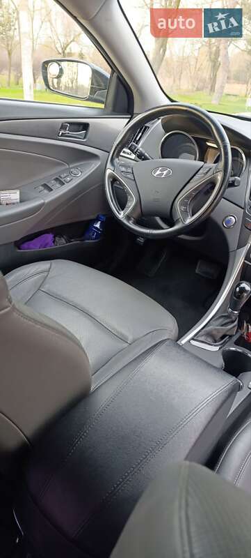 Седан Hyundai Sonata 2013 в Белгороде-Днестровском фото 35 Седан Hyundai Sonata 2013 в Белгороде-Днестровском