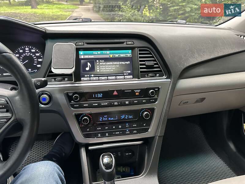 Седан Hyundai Sonata 2014 в Святопетрівське