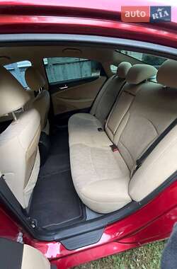 Седан Hyundai Sonata 2012 в Конотопе