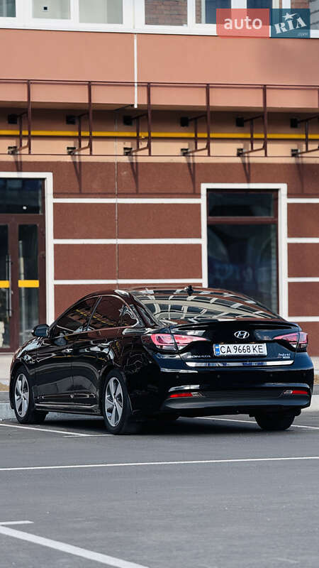 Седан Hyundai Sonata 2016 в Счастливом фото 14 Седан Hyundai Sonata 2016 в Счастливом