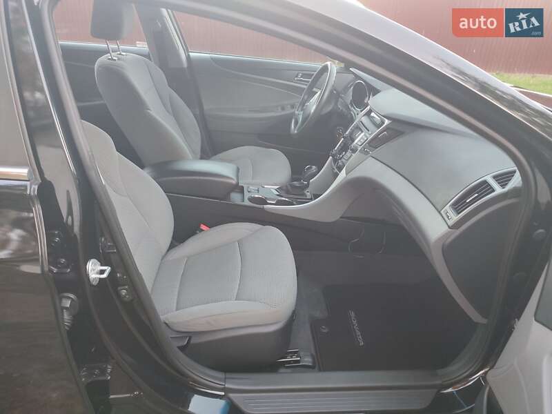 Седан Hyundai Sonata 2013 в Ніжині