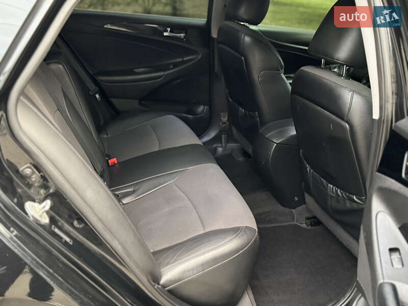 Седан Hyundai Sonata 2014 в Новомосковську фото 15 Седан Hyundai Sonata 2014 в Новомосковську