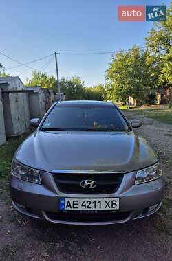 Седан Hyundai Sonata 2007 в Малой Виске