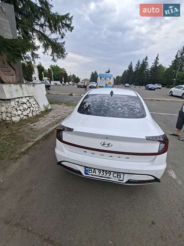 Седан Hyundai Sonata 2019 в Новоархангельську