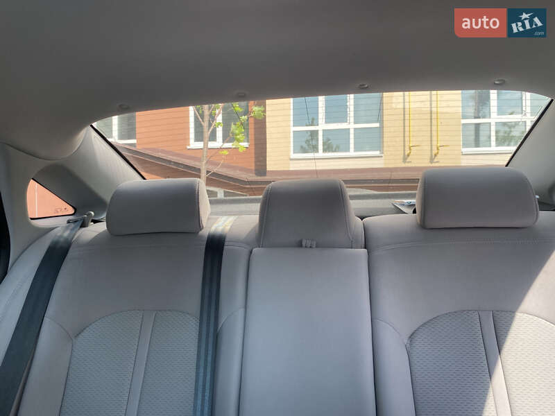 Седан Hyundai Sonata 2017 в Києві