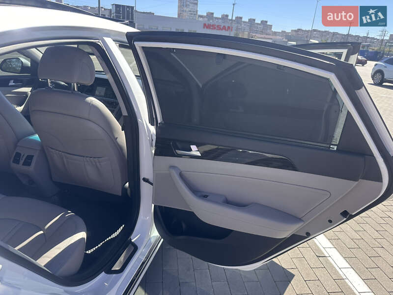 Седан Hyundai Sonata 2016 в Одесі