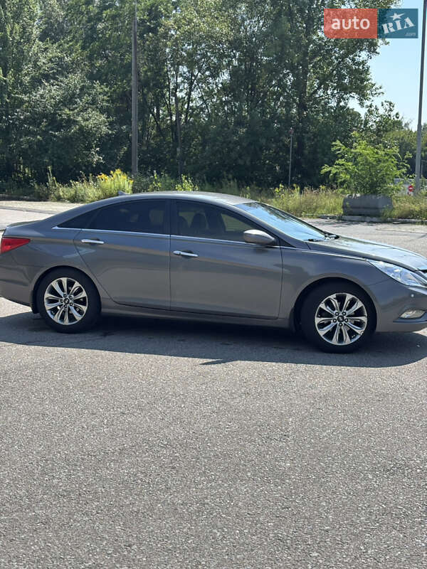 Седан Hyundai Sonata 2011 в Житомирі