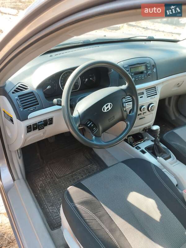 Седан Hyundai Sonata 2005 в Дніпрі