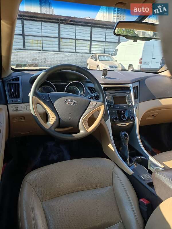 Седан Hyundai Sonata 2014 в Києві