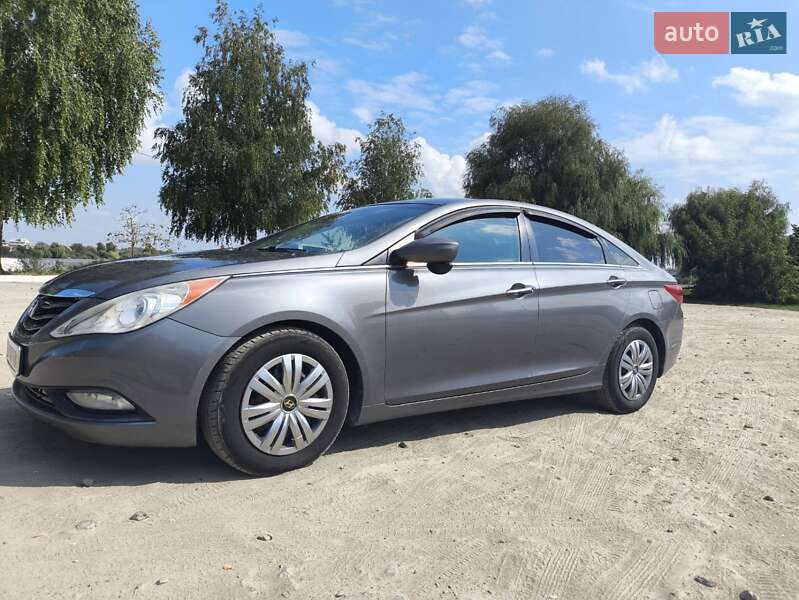 Hyundai Sonata 2011