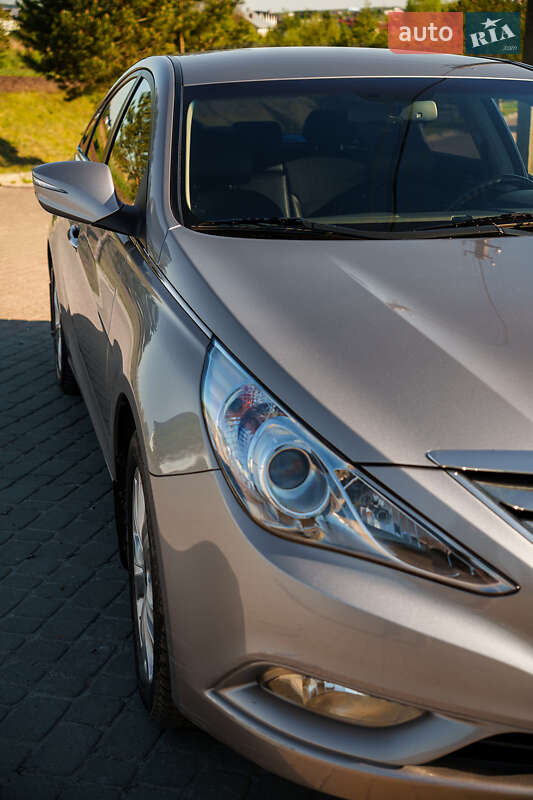 Седан Hyundai Sonata 2012 в Львові