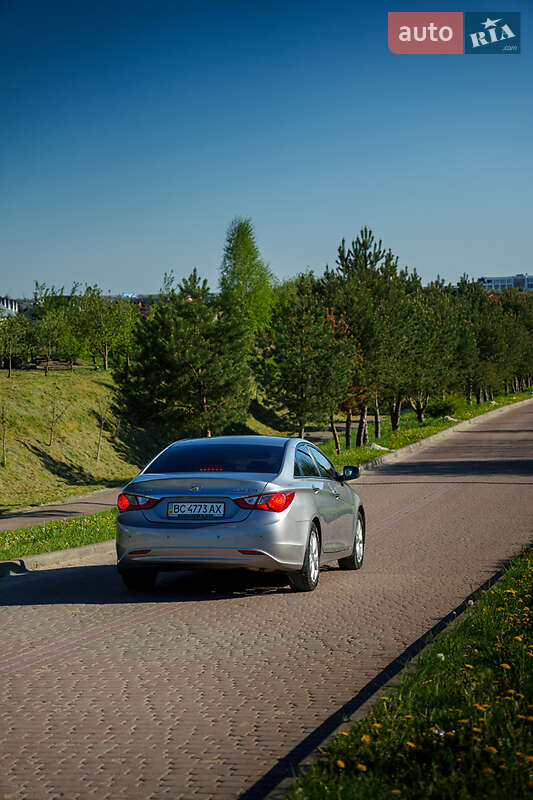 Седан Hyundai Sonata 2012 в Львові
