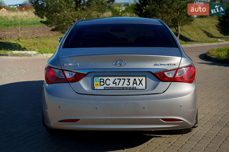 Седан Hyundai Sonata 2012 в Львові