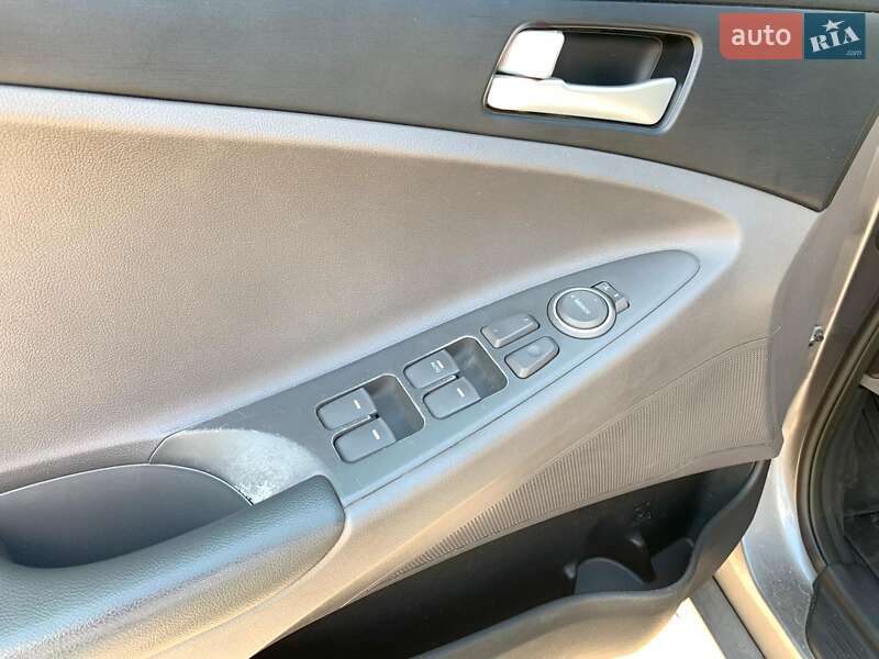 Седан Hyundai Sonata 2011 в Виннице