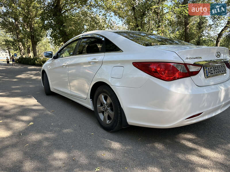 Седан Hyundai Sonata 2014 в Нікополі