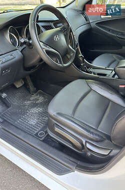 Седан Hyundai Sonata 2014 в 
