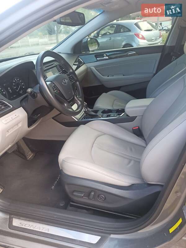 Седан Hyundai Sonata 2017 в Ивано-Франковске