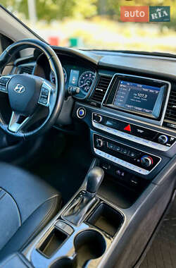 Седан Hyundai Sonata 2017 в 