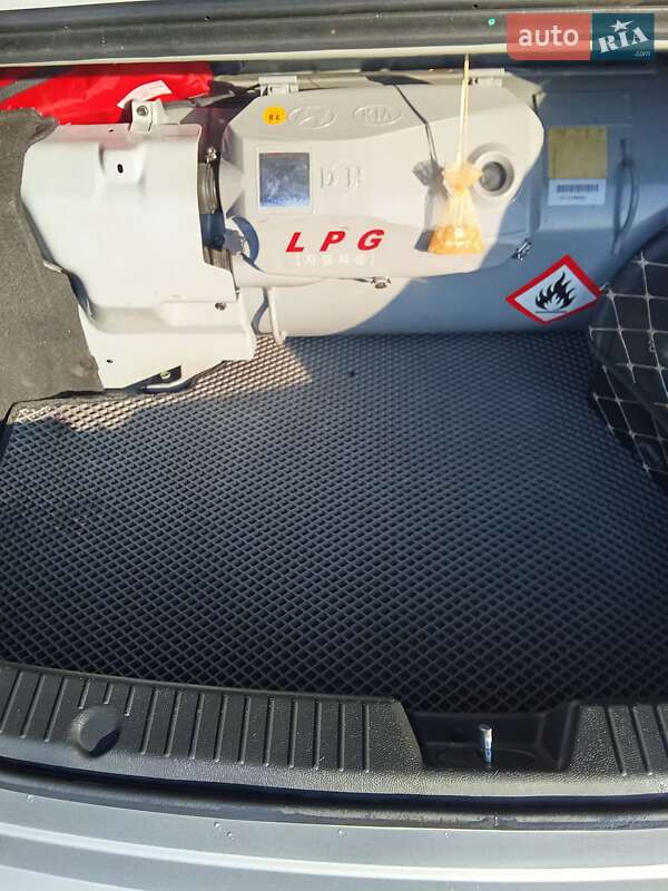 Седан Hyundai Sonata 2014 в Софиевской Борщаговке фото 12 Седан Hyundai Sonata 2014 в Софиевской Борщаговке