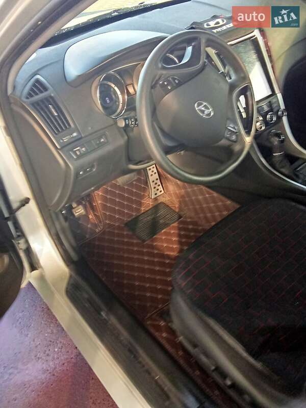 Седан Hyundai Sonata 2014 в Софиевской Борщаговке фото 33 Седан Hyundai Sonata 2014 в Софиевской Борщаговке