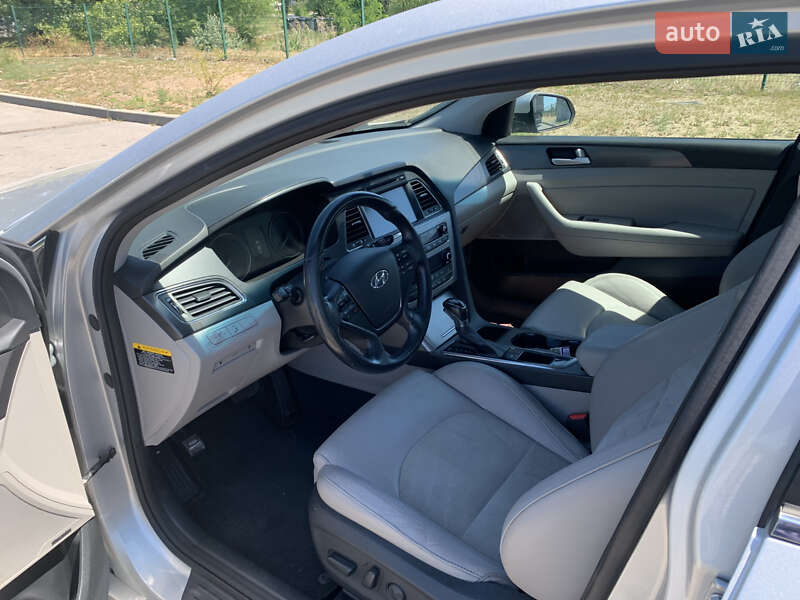 Седан Hyundai Sonata 2014 в Новомосковську