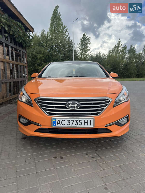 Седан Hyundai Sonata 2016 в Нововолынске