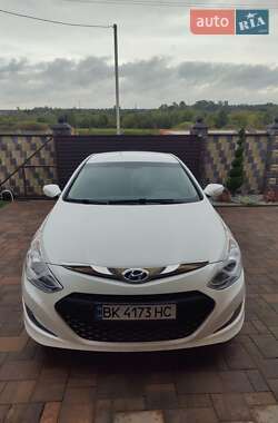 Седан Hyundai Sonata 2014 в Ровно