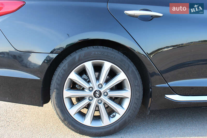 Седан Hyundai Sonata 2016 в Киеве