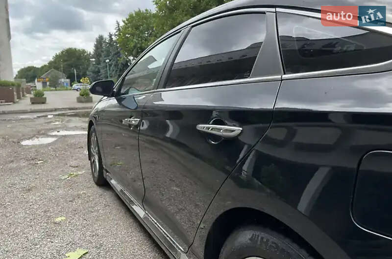 Седан Hyundai Sonata 2015 в Тернополе