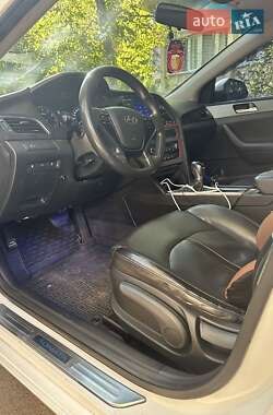 Седан Hyundai Sonata 2015 в 
