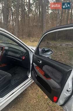 Седан Hyundai Sonata 2002 в Житомире