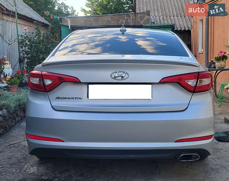 Седан Hyundai Sonata 2015 в Кропивницком