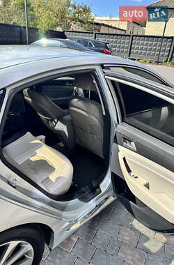 Седан Hyundai Sonata 2017 в 