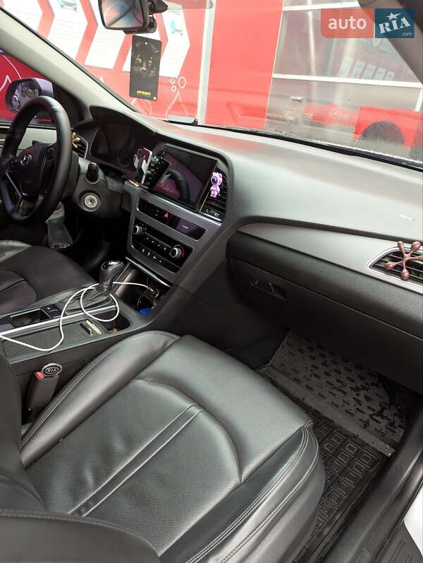 Седан Hyundai Sonata 2016 в Киеве