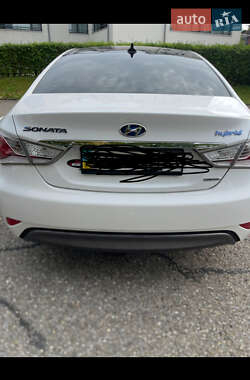 Седан Hyundai Sonata 2014 в Ужгороді