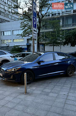 Седан Hyundai Sonata 2017 в Киеве