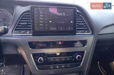 Седан Hyundai Sonata 2015 в 