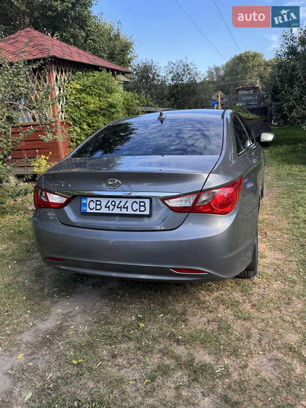 Седан Hyundai Sonata 2012 в Прилуках