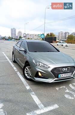 Седан Hyundai Sonata 2017 в Киеве
