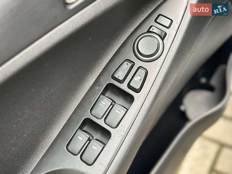 Седан Hyundai Sonata 2013 в Николаеве