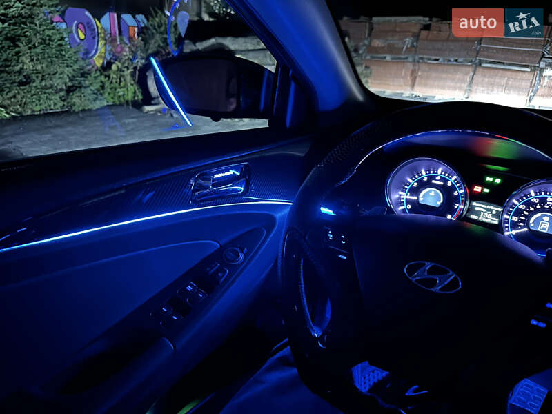 Седан Hyundai Sonata 2013 в Львове