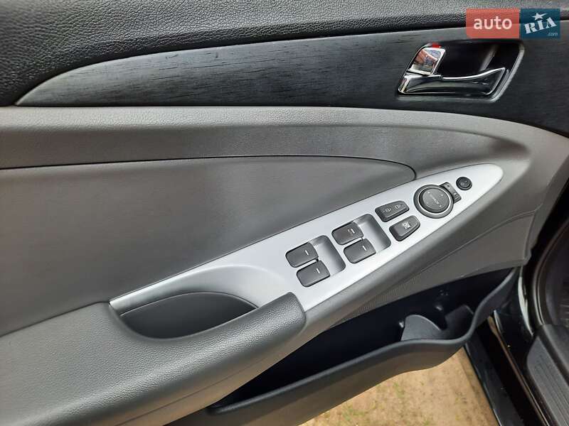 Седан Hyundai Sonata 2012 в Днепре