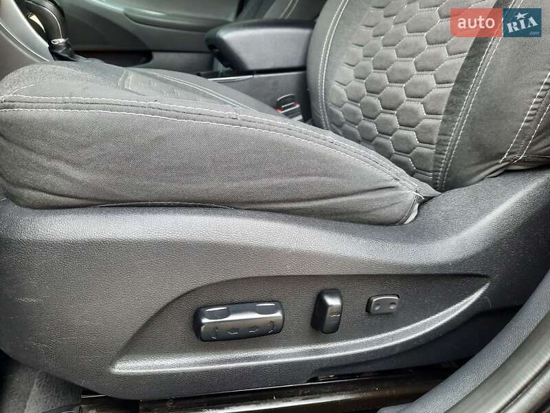 Седан Hyundai Sonata 2012 в Днепре