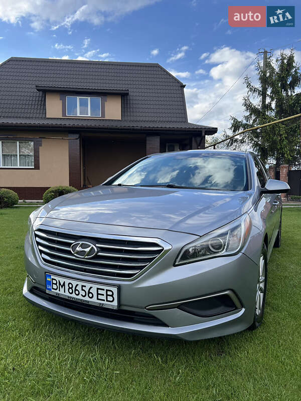 Седан Hyundai Sonata 2015 в Глобине