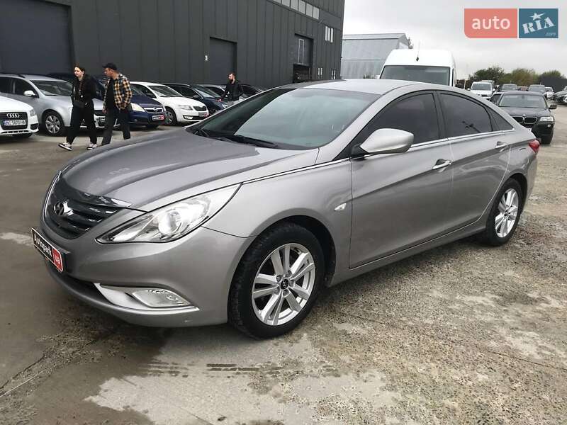 Hyundai Sonata 2013